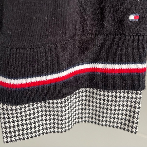 Tommy Hilfiger sweater with faux dress shirt underneath - Picture 8 of 8
